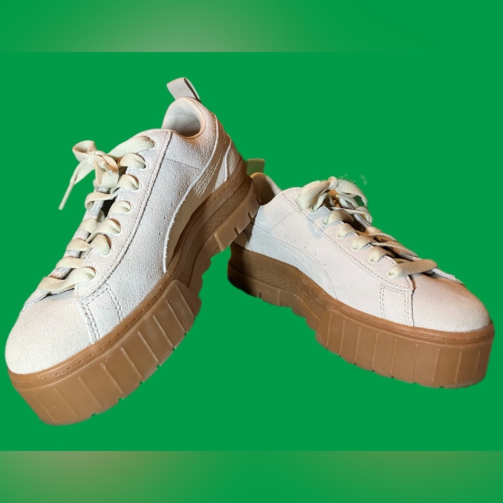 PUMA Mayze Platform Sneaker - Women's Size 8 (White and Brown)